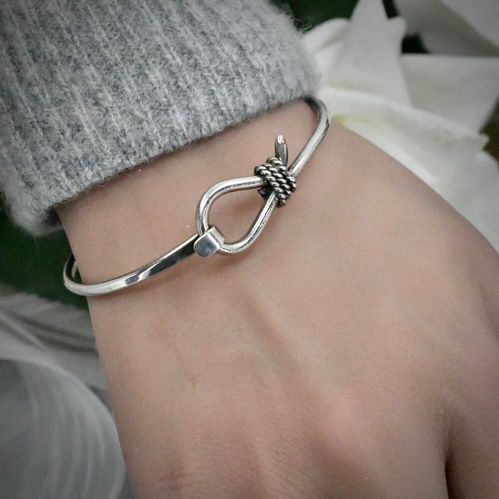 Vintage 925 Sterling Silver Hook & Eye Knot Bangle Bracelet 7" 12.36g